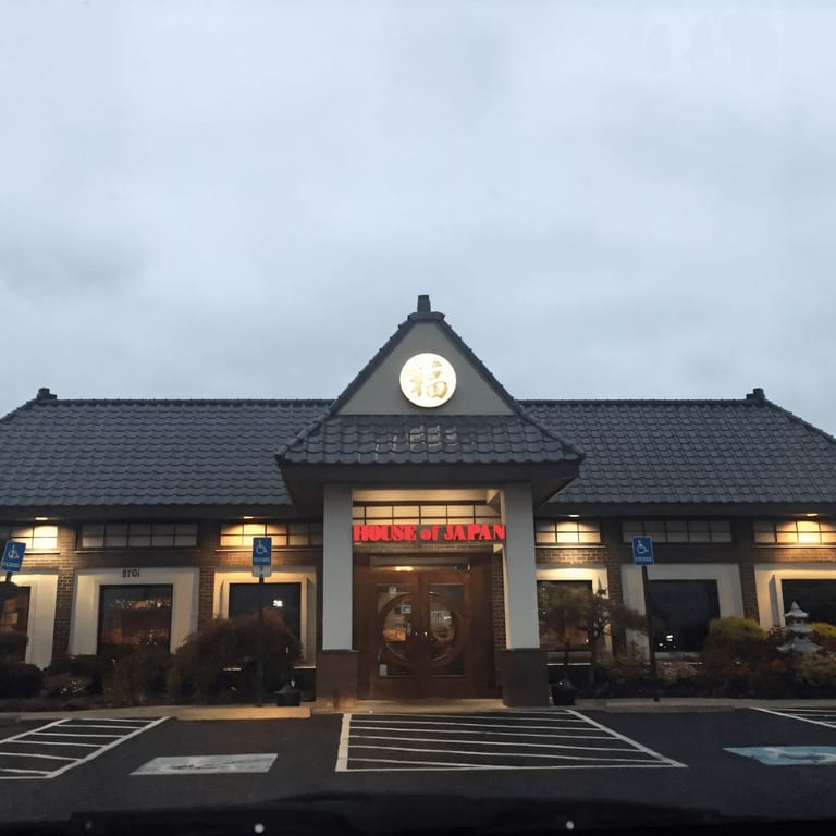 DINE-IN HOURS